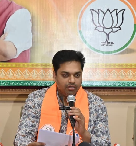 झारखंड में सरकार के संरक्षण में हो रहा अवैध बालू खनन, सीएम की घोषणाएं फेलः भाजपा