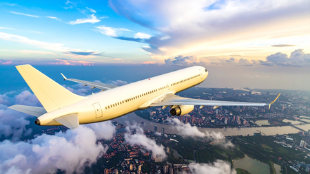 अमेरिका-ईरान में युद्ध शुरू होने के बाद पश्चिम एशिया जाने वाली 10,000 से ज्यादा उड़ानें रद्द हुईं  केंद्र