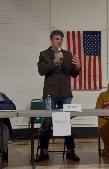 इस्तीफा देने वाले ट्रंप के अधिकारी की सलाह, ईरान नहीं अमेरिका खतरे में, सभ्यता मिटाने से इकबाल बुलंद नहीं होगा