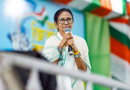 बंगाल चुनाव  दूसरे चरण में सीएम ममता समेत इन 40 स्टार प्रचारकों के साथ उतरेगी टीएमसी
