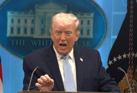 Pakistan PM seeks pause on Trump's threats against Iran Pakistan PM seeks pause on Trump's threats against Iran