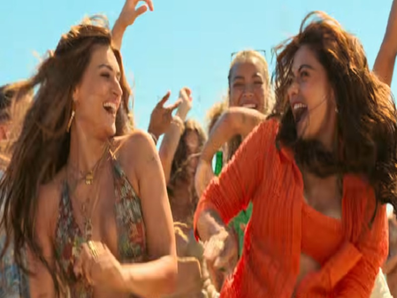 कॉकटेल-2 के नए गाने जब तलक ने ऑन किया वेकेशन मोड, तुम ही हो बंधु की वाइब कॉकटेल-2 के नए गाने जब तलक ने ऑन किया वेकेशन मोड, तुम ही हो बंधु की वाइब