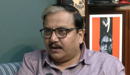 पश्चिम बंगाल चुनाव को लेकर स्थिति हिंसक, चुनाव आयोग है जिम्मेदार मनोज झा पश्चिम बंगाल चुनाव को लेकर स्थिति हिंसक, चुनाव आयोग है जिम्मेदार मनोज झा