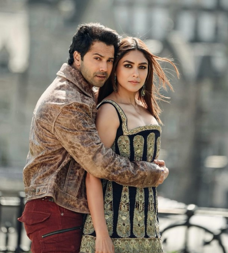 है जवानी तो इश्क होना है से सामने आई वरुण-मृणाल की झलक, इस दिन रिलीज होगी फिल्म