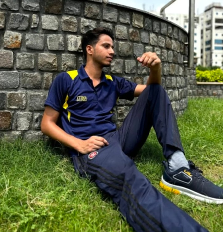 नोएडा छात्र हर्षित की मौत पर मां ने उठाए गंभीर सवाल, हत्या की आशंका जताई