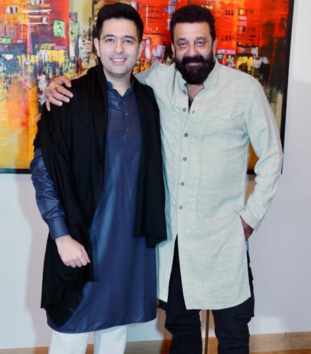 राघव चड्ढा ने संजय दत्त को बताया बेहतरीन इंसान, मुलाकात की तस्वीर शेयर कर की तारीफ राघव चड्ढा ने संजय दत्त को बताया बेहतरीन इंसान, मुलाकात की तस्वीर शेयर कर की तारीफ