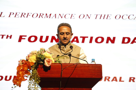 म्यांमार में विदेश राज्य मंत्री कीर्ति वर्धन सिंह लगाया एक पेड़ मां के नाम, प्रवासी भारतीयों से किया संवाद