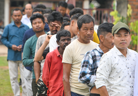 असम, केरल और पुडुचेरी में 50 वर्षों में मतदान का नया रिकॉर्ड, वैश्विक लोकतंत्र की नई मिसाल असम, केरल और पुडुचेरी में 50 वर्षों में मतदान का नया रिकॉर्ड, वैश्विक लोकतंत्र की नई मिसाल