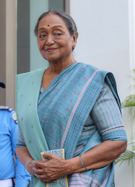 चुनाव आयोग से जुड़े विवाद पर कांग्रेस बनाएगी रणनीति, ज्ञानेश कुमार को जाना होगा मीरा कुमार चुनाव आयोग से जुड़े विवाद पर कांग्रेस बनाएगी रणनीति, ज्ञानेश कुमार को जाना होगा मीरा कुमार