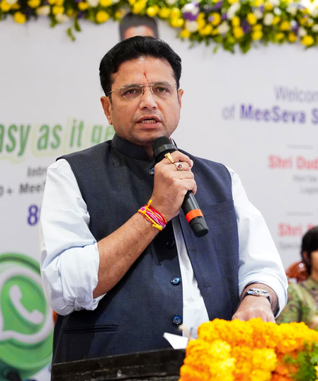 तेलंगाना वैश्विक इलेक्ट्रॉनिक्स विनिर्माण केंद्र बनने के लिए प्रतिबद्ध है श्रीधर बाबू