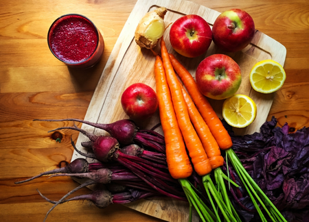 डल स्किन से छुटकारा पाना है? सेब-चुकंदर-गाजर का जूस देगा नेचुरल ग्लो डल स्किन से छुटकारा पाना है? सेब-चुकंदर-गाजर का जूस देगा नेचुरल ग्लो