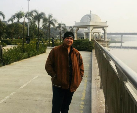 आरडी. बर्मन से लेकर जतिन-ललित तक, दिग्गज संगीतकारों के साथ काम कर चमके मोंटी शर्मा आरडी. बर्मन से लेकर जतिन-ललित तक, दिग्गज संगीतकारों के साथ काम कर चमके मोंटी शर्मा