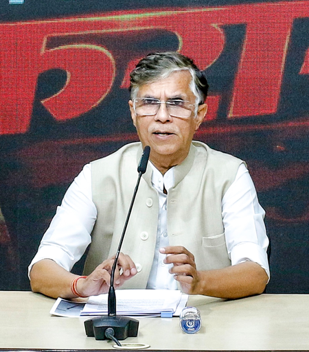 पवन खेड़ा ने सुप्रीम कोर्ट में लगाई गुहार, ट्रांजिट बेल पर लगी रोक हटाने की मांग