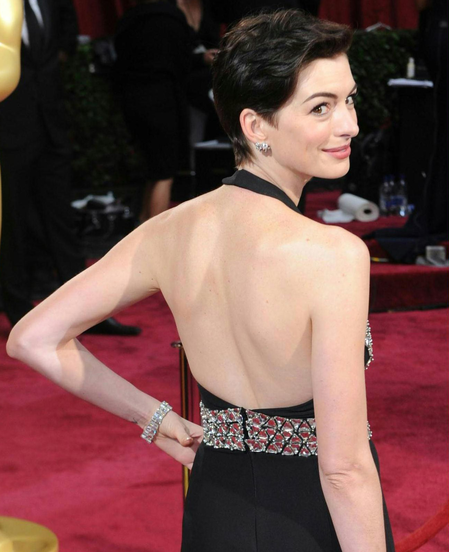 Anne Hathaway shares how Beyonce helped her for ‘Mother Mary’