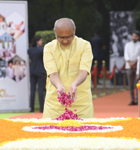 एक दूरदर्शी नेता, निडर सांसद और लोकतांत्रिक मूल्यों के दृढ़ समर्थक थे चंद्र शेखर सीपी राधाकृष्णन