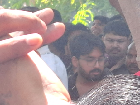 नोएडा वर्कर प्रोटेस्ट हिंसा केस एसटीएफ की बड़ी कार्रवाई, मुख्य साजिशकर्ता आदित्य आनंद गिरफ्तार