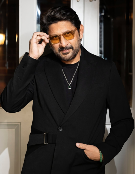 Arshad Warsi reveals he gets a birthday wish from Amitabh & Jaya Bachchan at midnight