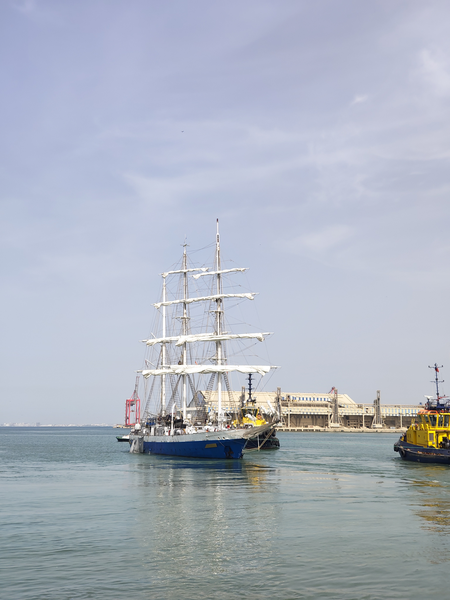 स्पेन की ओर बढ़ रहा है भारतीय नौसेना का आईएनएस ‘सुदर्शनी’