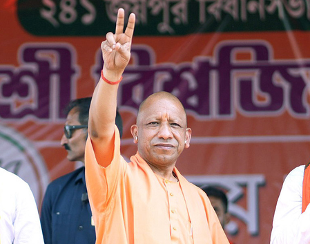 नौजवान परेशान, किसान हताश और उद्योग-धंधे चौपट, लेकिन टीएमसी सिर्फ तुष्टीकरण में लगी सीएम योगी