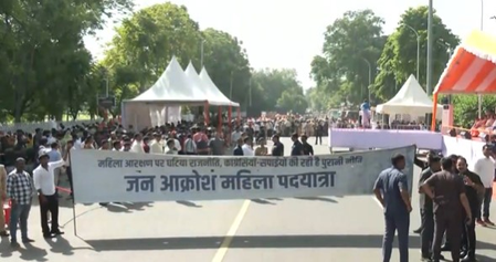 UP CM to lead 'Jan Aakrosh Mahila Padyatra’ in Lucknow over Women’s Reservation Bill defeat