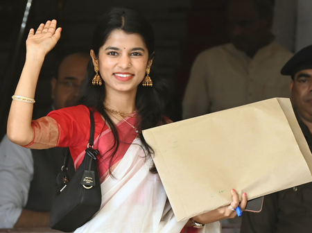 पश्चिम बंगाल में भाजपा के पक्ष में माहौल है मैथिली ठाकुर