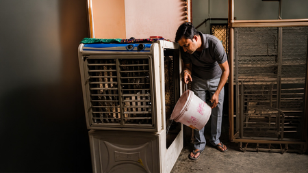 कूलर के पानी में डालें ये छोटी सी चीज, बदबू और मच्छरों से मिलेगी राहत