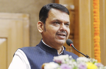 महाराष्ट्र में संभावित कमजोर मानसून को लेकर अलर्ट, सीएम फडणवीस ने दिए निर्देश