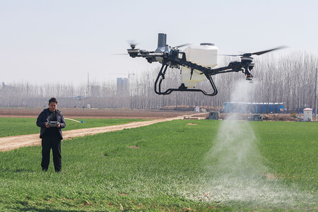 कृषि तकनीक में चीन की छलांग, ड्रोनों की संख्या तीन लाख पार