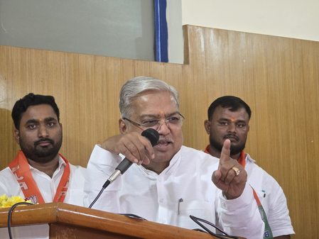 कर्नाटक  भाजपा की प्रदर्शन की चेतावनी, कहा- मुख्यमंत्री सिद्दारमैया को माफ नहीं करेंगे लोग