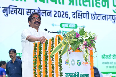 झारखंड बेहतरीन प्रदर्शन करने वाले पंचायतों को मिला तोहफा, सीएम ने बांटे 9 करोड़