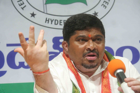 तेलंगाना टीजीएसआरटीसी हड़ताल  ड्राइवर की मौत पर सरकार का ऐलान, परिवार को 10 लाख की मदद