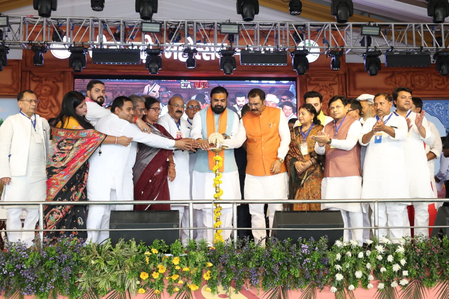 पुनौरा धाम पहुंचे सीएम सम्राट चौधरी ने कहा, सीतामढ़ी में बनेगा सीतापुरम, कैबिनेट की पहली बैठक में लिया फैसला