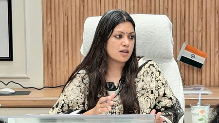 श्रमिक दिवस पर गौतमबुद्धनगर में लगेगा विशेष मेगा कैंप, जिला प्रशासन ने तेज की तैयारी