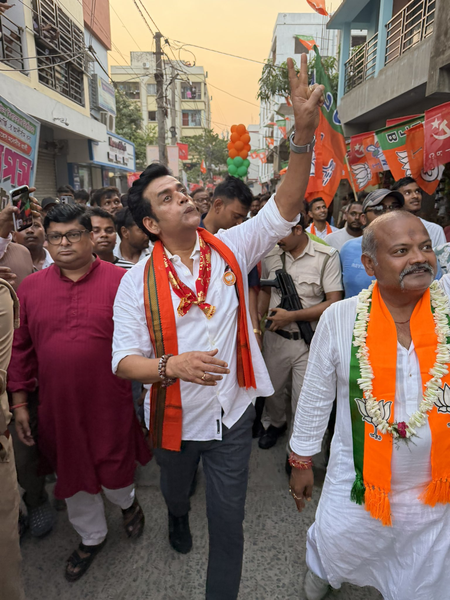 बंगाल को विकास की पटरी पर लाने के लिए भाजपा की सरकार बनानी ही पड़ेगी रवि किशन