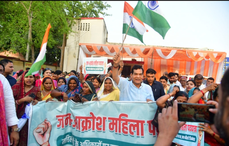 भदोही में गरजे एके शर्मा महिला अधिकारों पर राजनीति बर्दाश्त नहीं, नारी शक्ति वंदन पर विपक्ष को घेरा