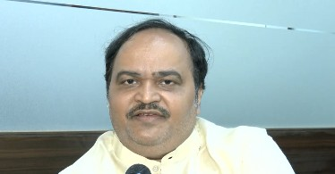 भाषा विवाद पर घमासान  मराठी अनिवार्यता को लेकर विरोधाभाषी बयान पर आनंद दुबे ने सरकार पर बोला हमला