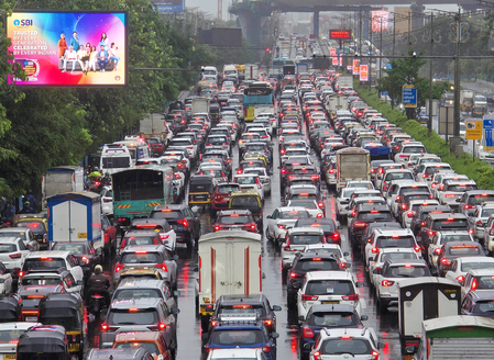 महाराष्ट्र दिवस परेड के कारण दादर में ट्रैफिक प्रतिबंध, मुंबई पुलिस ने जारी की एडवाइजरी