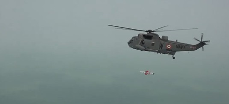 भारतीय नौसेना के हेलीकॉप्टर से नौसैनिक जहाज रोधी मिसाइल का हुआ पहला सफल प्रक्षेपण