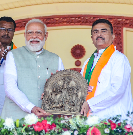 एग्जिट पोल पश्चिम बंगाल में ममता के तिलिस्म पर भाजपा भारी, कमल खिलने के संकेत