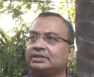 पश्चिम बंगाल में मतदान पर सियासी संग्राम तेज, टीएमसी ने लगाए हेराफेरी के आरोप