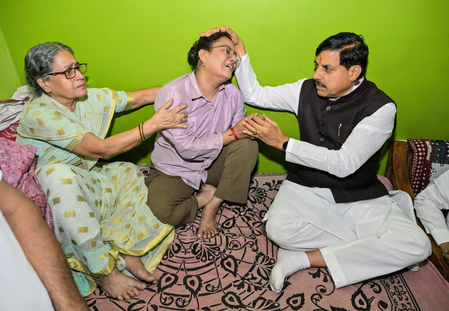 मध्य प्रदेश बरगी डैम का दौरा करने पहुंचे सीएम मोहन यादव, पीड़ित परिवारों से की मुलाकात