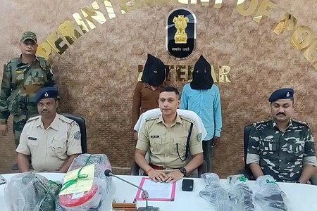 झारखंड के लातेहार में पुलिस के स्पेशल ऑपरेशन ड्रैगन-228 में नक्सलियों को लगा झटका, दो उग्रवादी गिरफ्तार