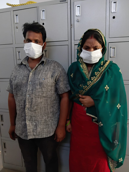 युवक-युवती के तीन मंजिला मकान से गिरने का मामला, पति-पत्नी गिरफ्तार