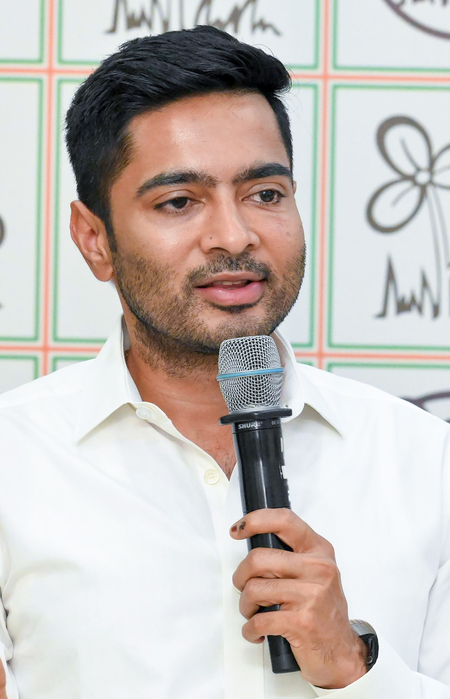 ममता बनर्जी के मार्गदर्शन में लोकतंत्र, संवैधानिक मूल्यों के लिए लड़ाई जारी रहेगी अभिषेक बनर्जी