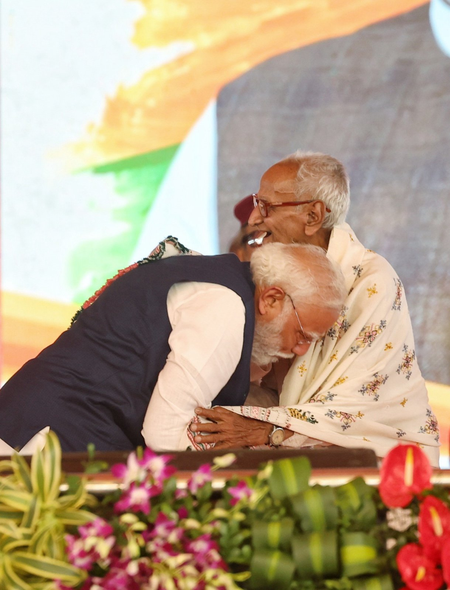 माखनलाल सरकार ने अपना पूरा जीवन भाजपा के लिए समर्पित किया  पीएम मोदी