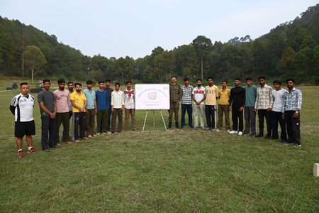 जम्मू-कश्मीर नौशेरा में झांगर बटालियन ने चलाया नशा मुक्त जागरूकता अभियान