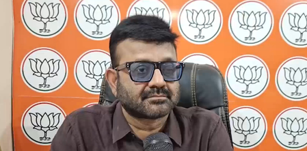 केरल में सीएम चेहरे पर कांग्रेस में घमासान, भाजपा बोली- फैसला नहीं हुआ तो विधायक खुद तय कर लेंगे नेता