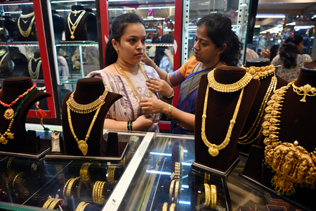 सोना केवल उपभोग के लिए नहीं, गोल्ड मोनेटाइजेशन स्कीम से पुराना गोल्ड बाजार में लाने में मिलेगी मदद: इंडस्ट्री