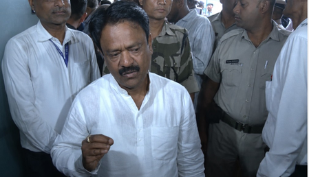 नबान्ना पहुंच भावुक हुए अशोक कीर्तनिया, बोले- पहले अपने ही देश में परदेसी बना दिया गया था