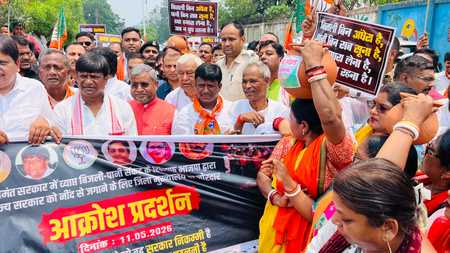 धनबाद में पेयजल संकट को लेकर भाजपा का जोरदार प्रदर्शन